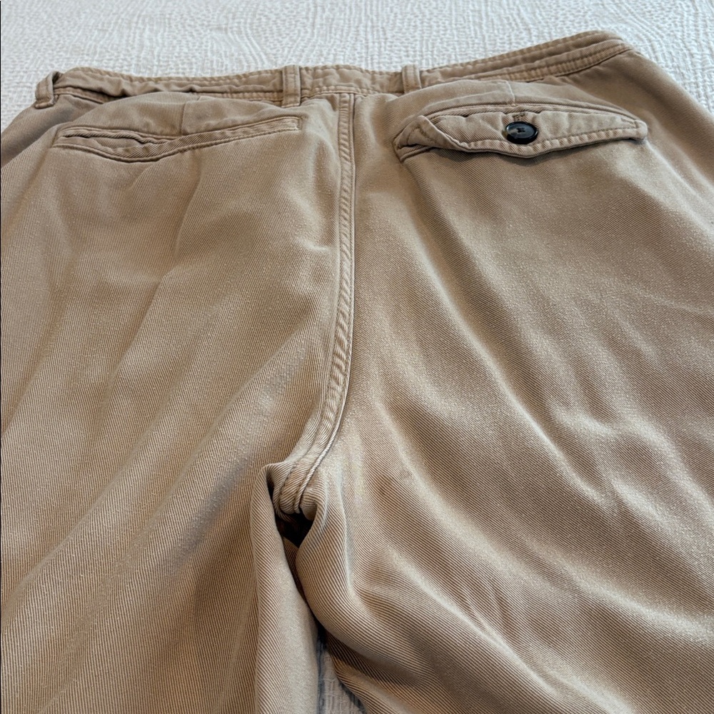 Everlane - Women’s Chino in Buttersoft - Picture 9 of 11